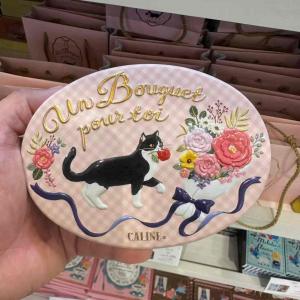 Morozoff 情人节限定 粉色猫咪椭圆铁盒巧克力 带手提袋 10个入（缺货退款）（可以发包税）