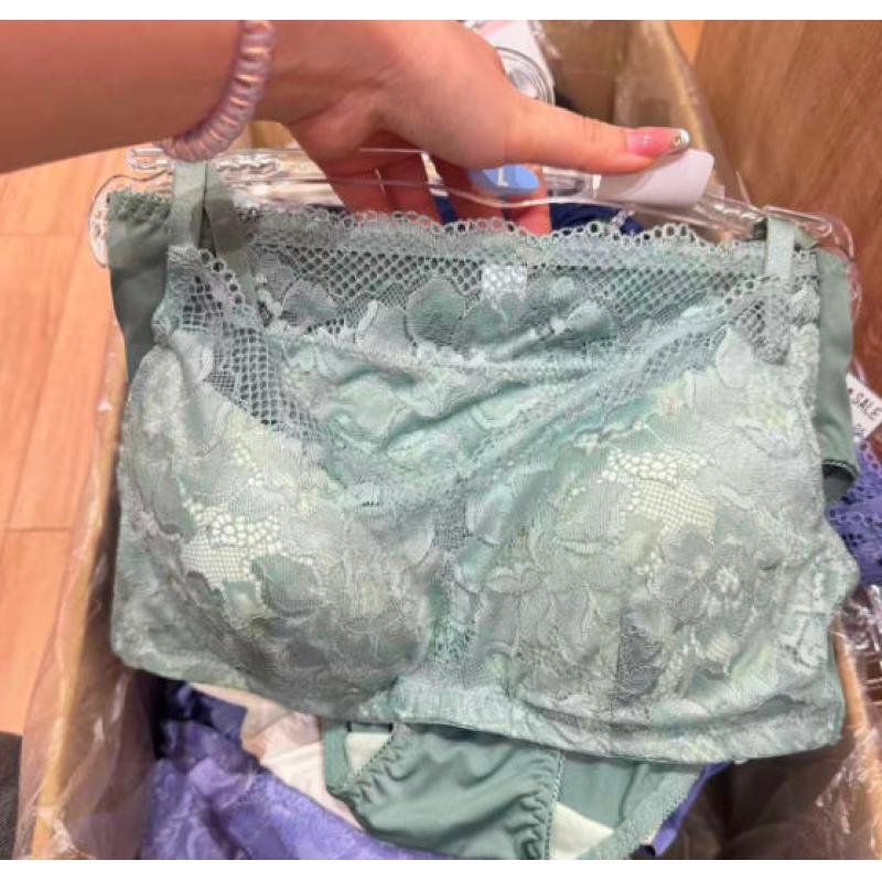 特价现货：黛安芬 绿色蕾丝款抹胸内衣文胸内裤套装10214404（缺货退款）